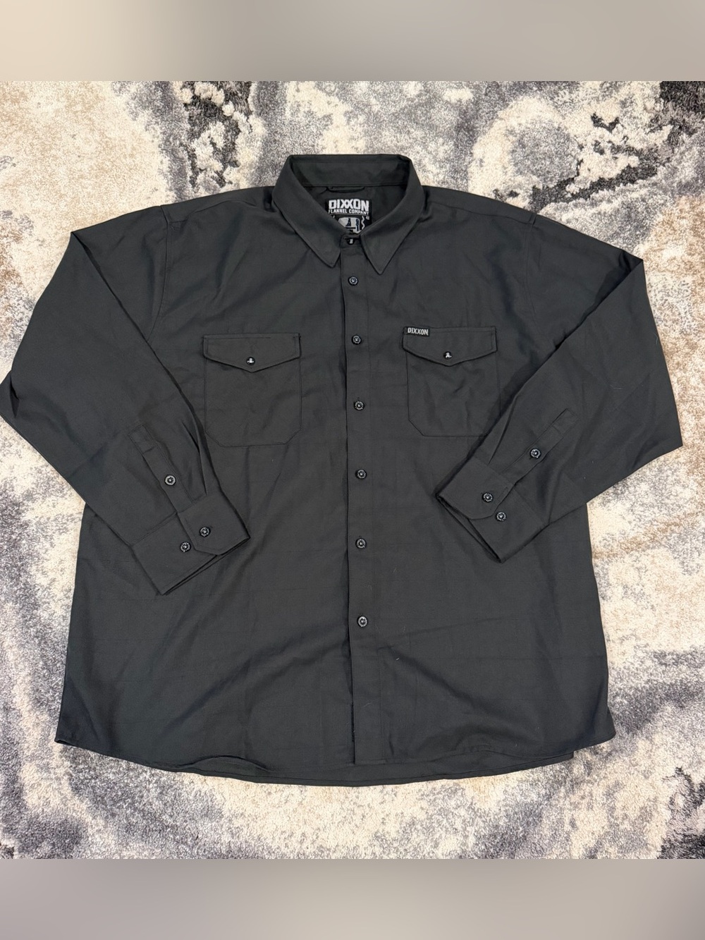 DIXXON Black Long-Sleeve Casual Button-Down Shirt